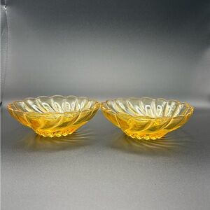 Set of 2 Vintage Hazel Atlas Newport Hairpin Amber Glass Bowls 5”